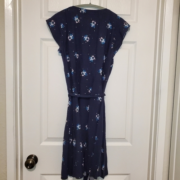 Loft Outlet Blue Button Up Dress w/tie Sz 12P - Picture 5 of 10
